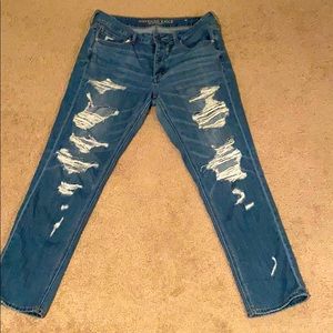 Women’s American Eagle Destroyed Jeans